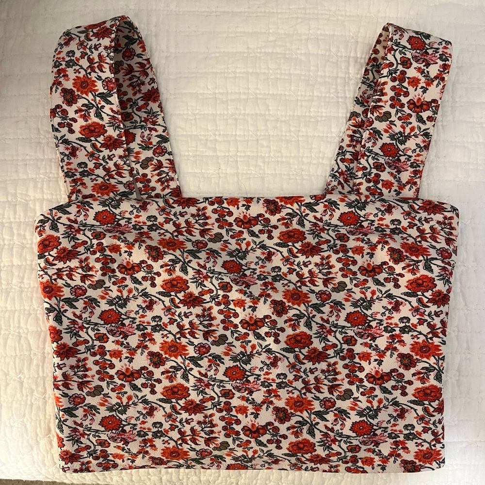 Abercrombie & Fitch Floral Crop Top - Red and White